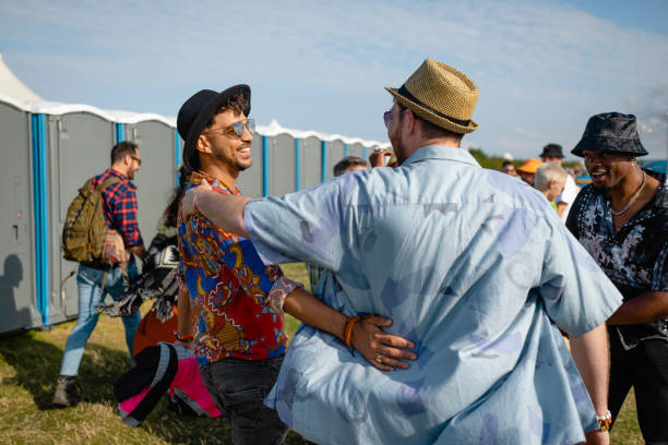 Best Luxury portable toilet rental  in Huxley, IA